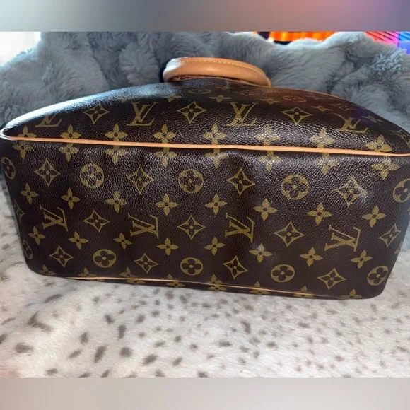 Louis Vuitton Monogram Deauville bag - Picture 7 of 13